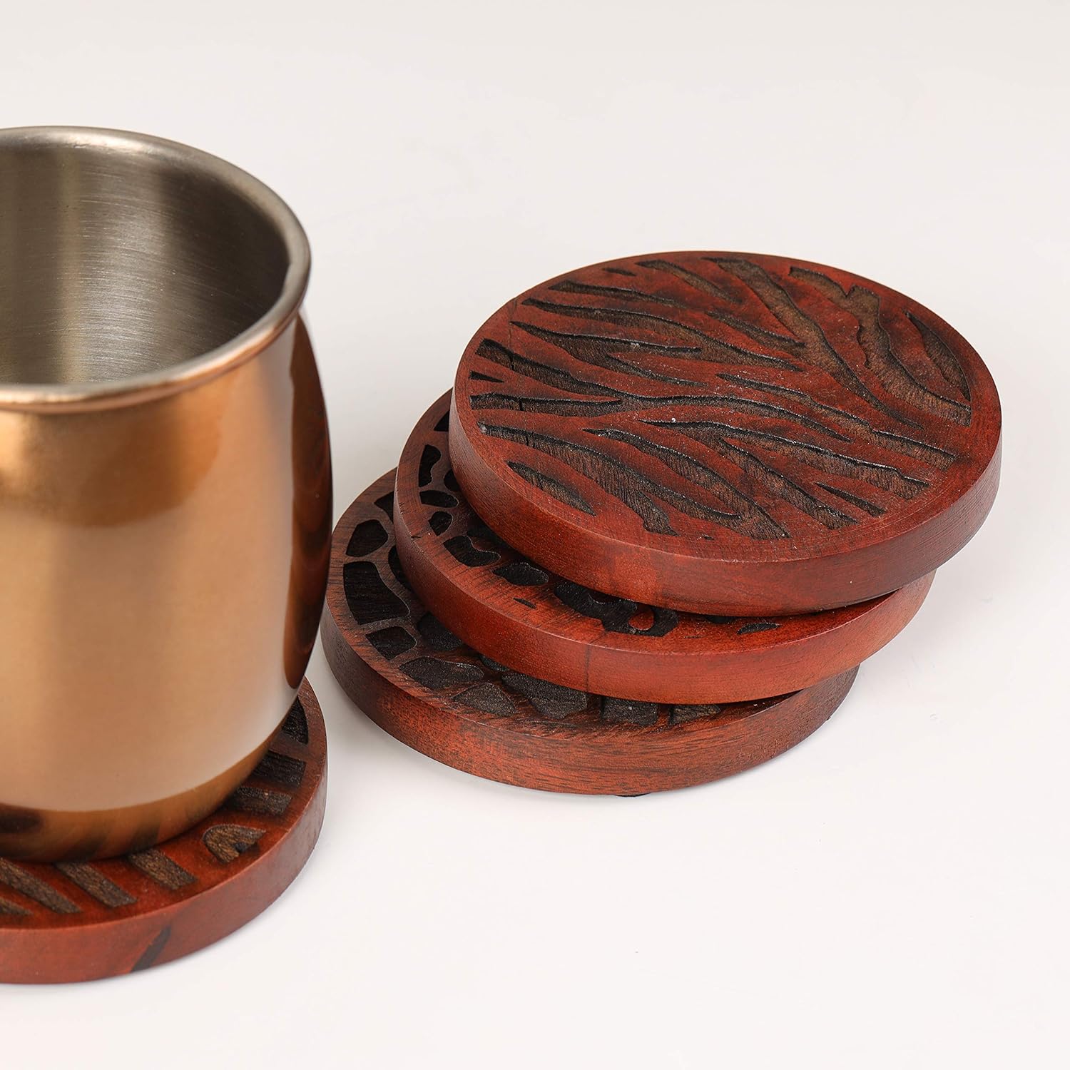 4 Natural Mango Wood Round Coasters Wild Animal Theme